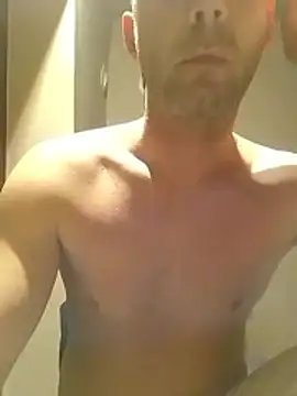 Snapshot of Rolandxxxr chatting on February 2026 08:17:02 PM Rolandxxxr online show from February 2026 08:17:02 PM