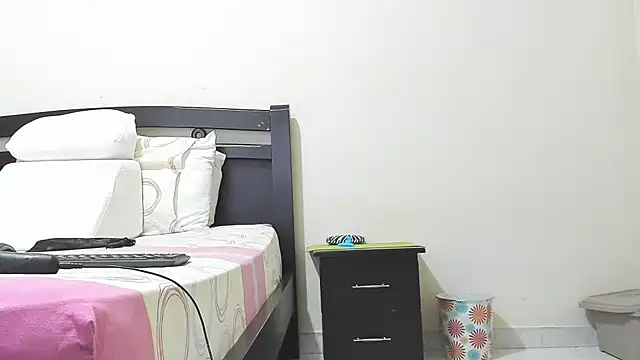 Snapshot of mara2020_69 chatting on February 2026 11:27:02 AM mara2020 69 online show from February 2026 11:27:02 AM