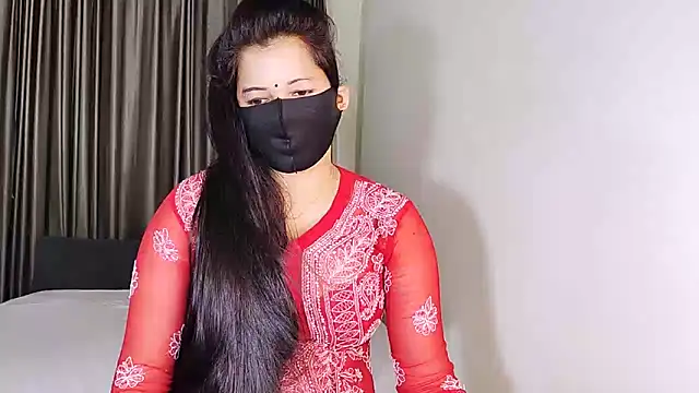 Snapshot of YourLovelyQueen chatting on December 2024 05:44:01 PM YourLovelyQueen online show from December 2024 05:44:01 PM