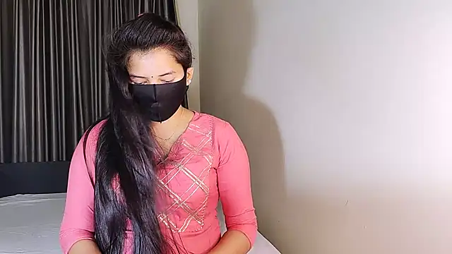 Snapshot of YourLovelyQueen chatting on February 2025 07:54:02 AM YourLovelyQueen online show from February 2025 07:54:02 AM