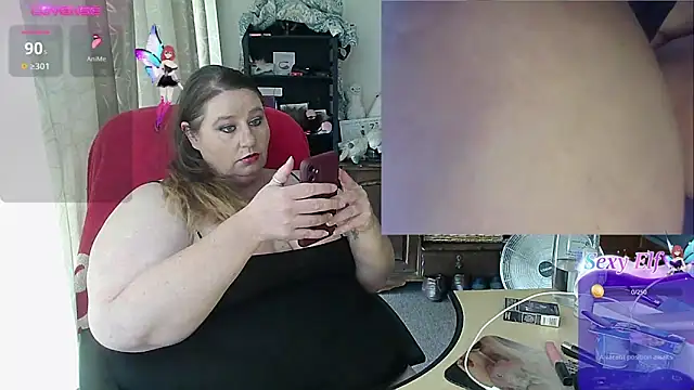 Snapshot of Iceprincess2bad4u chatting on December 2024 07:13:02 AM Iceprincess2bad4u online show from December 2024 07:13:02 AM