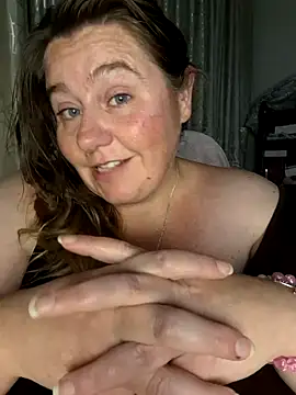 Snapshot of Iceprincess2bad4u chatting on January 2025 06:10:01 PM Iceprincess2bad4u online show from January 2025 06:10:01 PM