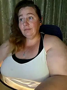 Snapshot of Iceprincess2bad4u chatting on February 2025 06:06:01 PM Iceprincess2bad4u online show from February 2025 06:06:01 PM