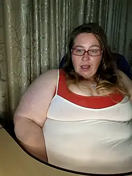 Snapshot of Iceprincess2bad4u chatting on February 2025 06:05:01 PM Iceprincess2bad4u online show from February 2025 06:05:01 PM