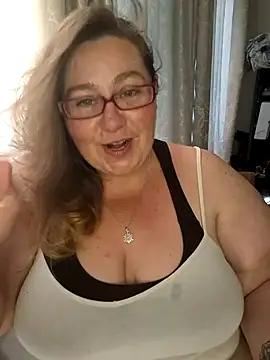 Snapshot of Iceprincess2bad4u chatting on February 2025 04:03:02 PM Iceprincess2bad4u online show from February 2025 04:03:02 PM