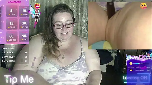 Snapshot of Iceprincess2bad4u chatting on March 2025 05:17:02 PM Iceprincess2bad4u online show from March 2025 05:17:02 PM
