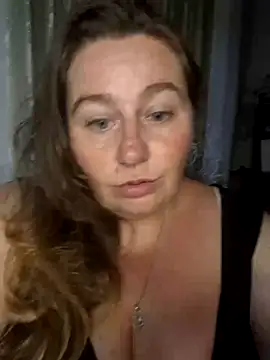 Snapshot of Iceprincess2bad4u chatting on March 2025 03:50:02 PM Iceprincess2bad4u online show from March 2025 03:50:02 PM