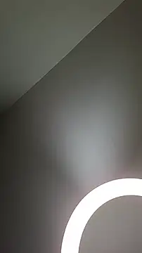 Snapshot of Iceprincess2bad4u chatting on September 2025 06:08:01 PM Iceprincess2bad4u online show from September 2025 06:08:01 PM