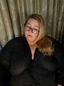 Iceprincess2bad4u online show from March 2026 05:28:01 PM