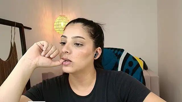 YummyAnna  online show from February 2026 08:13:01 PM