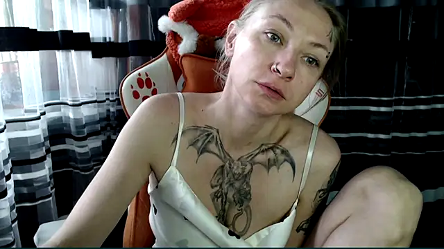 Snapshot of cold_lollipop chatting on May 2026 07:27:01 AM cold lollipop online show from May 2026 07:27:01 AM