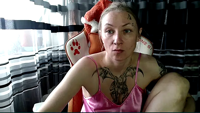 cold lollipop online show from June 2026 07:00:01 AM