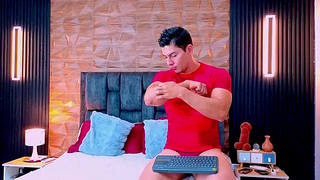 FelipeAndMarcello3 online show from May 2026 02:02:02 PM