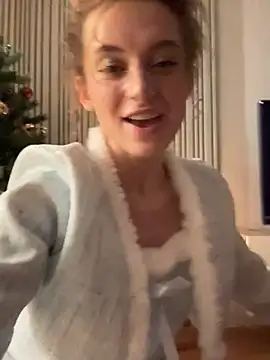 -AngelAri- online show from December 2024 06:06:02 PM
