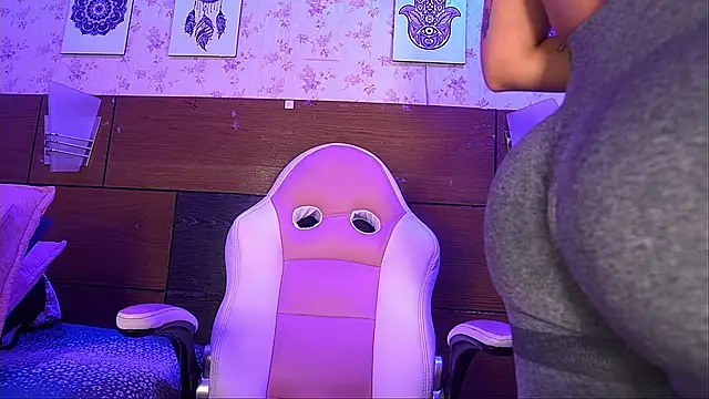 mssburbuja online show from February 2025 03:12:01 AM