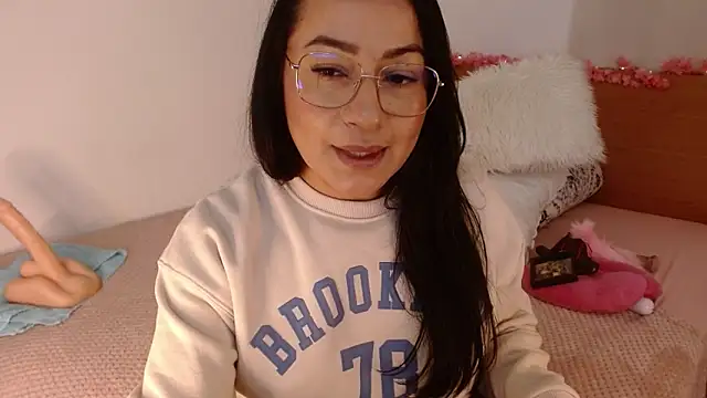 lucy luu  online show from January 2025 03:29:02 AM