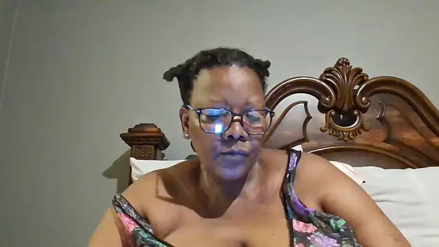 SEXYBOOBSNASS online show from January 2025 09:24:01 PM