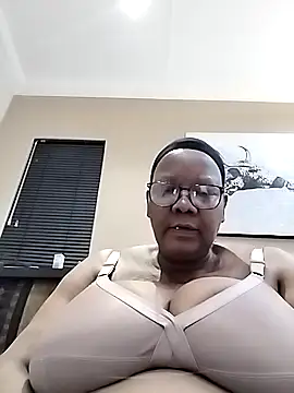 SEXYBOOBSNASS online show from September 2025 06:43:02 PM