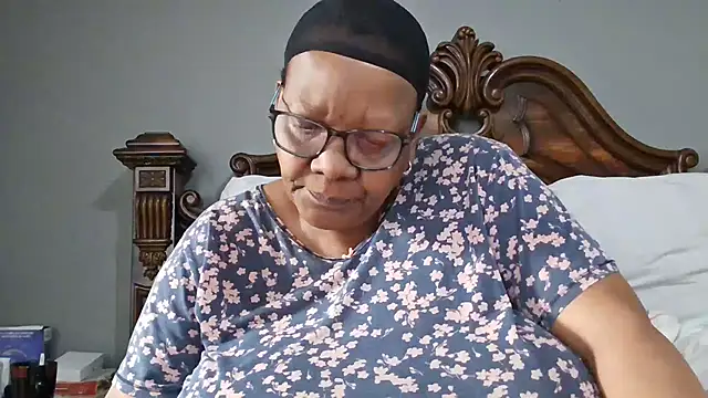 SEXYBOOBSNASS online show from October 2025 04:11:01 AM