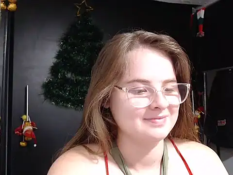 Snapshot of HellenMiyer1111 chatting on December 2024 10:01:01 PM HellenMiyer1111 online show from December 2024 10:01:01 PM