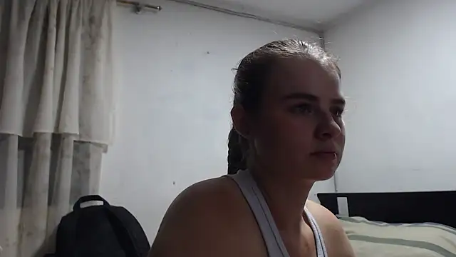 Snapshot of HellenMiyer1111 chatting on September 2025 05:45:02 PM HellenMiyer1111 online show from September 2025 05:45:02 PM
