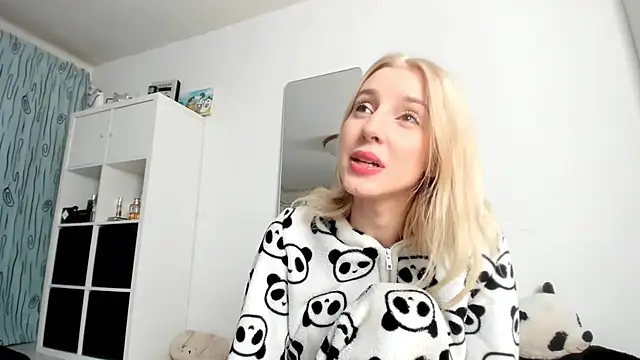 KenzieDawton online show from November 2025 04:33:02 AM