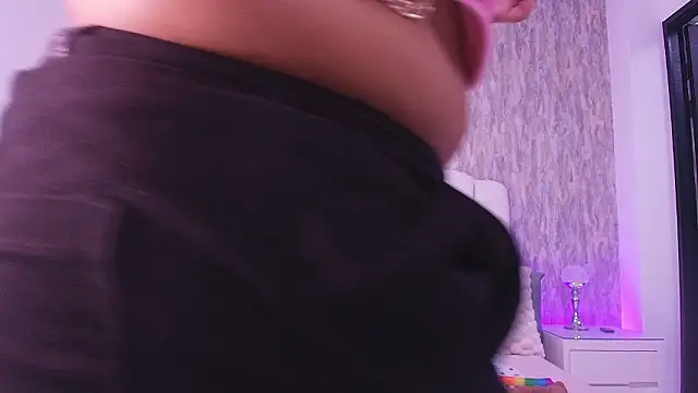 raven lilith  online show from February 2026 03:05:02 AM