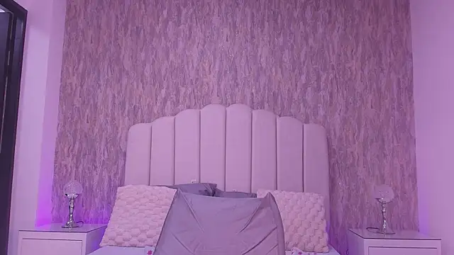 raven lilith  online show from April 2026 03:13:02 AM