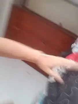 karlythothxh online show from October 2025 01:07:01 PM