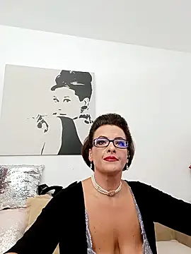 RebeccaNoble online show from September 2025 01:04:01 PM