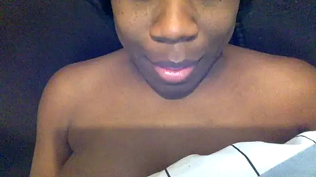 Snapshot of blacksexybeauty31 chatting on February 2025 04:53:01 PM blacksexybeauty31 online show from February 2025 04:53:01 PM