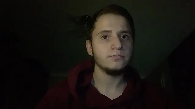 Snapshot of sweaticeboy chatting on December 2025 04:22:01 PM sweaticeboy online show from December 2025 04:22:01 PM