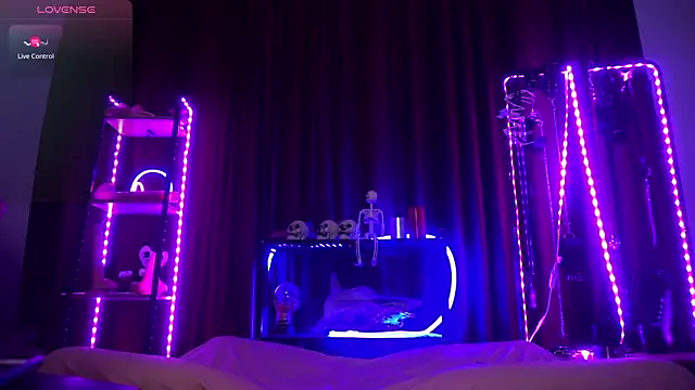 CyberXGoddess online show from September 2025 06:46:02 AM