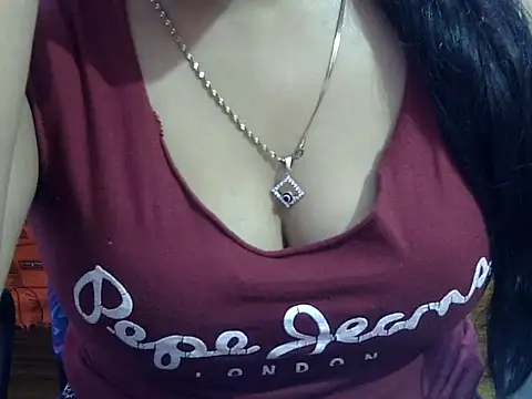 Your wild Dia online show from November 2025 05:46:01 PM