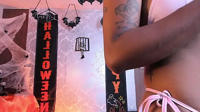 kelly thomson online show from October 2025 11:13:01 PM