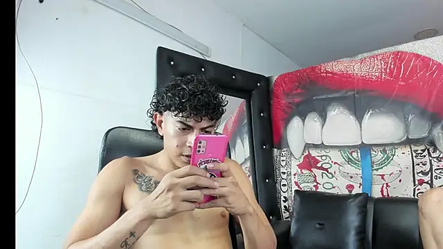 Strongernastyx online show from January 2025 10:19:01 PM