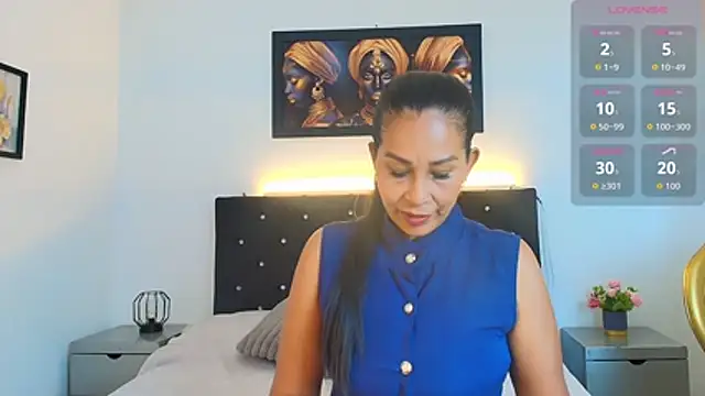 Shanon mature online show from May 2026 07:22:02 PM