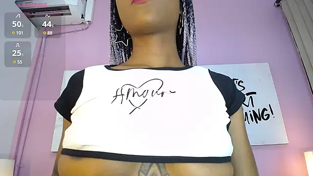 Snapshot of EmmySweett chatting on March 2025 11:56:01 PM EmmySweett online show from March 2025 11:56:01 PM