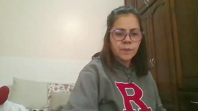 Snapshot of Sara_Brandon chatting on September 2025 02:39:02 PM Sara Brandon online show from September 2025 02:39:02 PM
