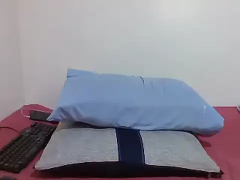 Snapshot of sweetelle09 chatting on February 2025 01:09:01 AM sweetelle09 online show from February 2025 01:09:01 AM