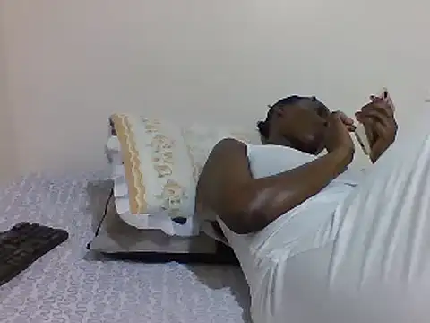 Snapshot of sweetelle09 chatting on March 2025 06:32:01 PM sweetelle09 online show from March 2025 06:32:01 PM