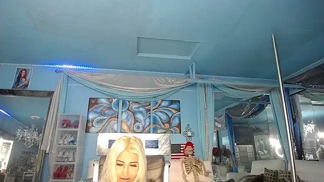 ADRIANNA FOX online show from January 2026 09:26:02 AM