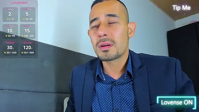 jhonyalzate2 online show from October 2025 01:12:02 AM