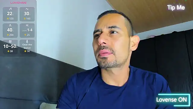 jhonyalzate2 online show from October 2025 12:11:02 AM