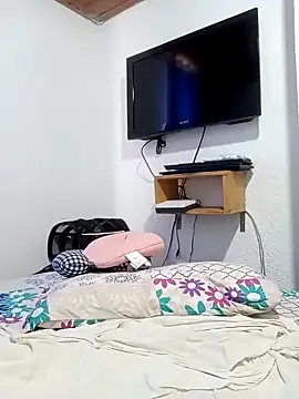 Vicky Rosse online show from February 2025 07:07:01 PM