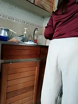 Vicky Rosse online show from March 2026 07:28:01 PM