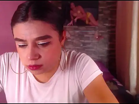 katrinawillff online show from January 2026 05:04:02 PM