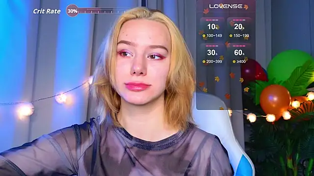 Snapshot of Ramona___ chatting on November 2025 06:13:01 AM Ramona online show from November 2025 06:13:01 AM