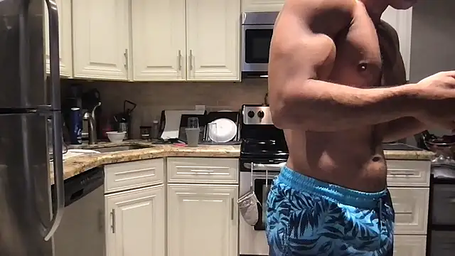 Snapshot of BigGuyMuscle chatting on February 2025 07:44:02 PM BigGuyMuscle online show from February 2025 07:44:02 PM