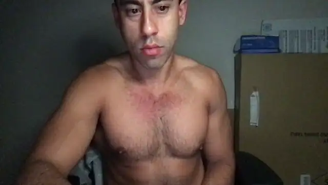 Snapshot of BigGuyMuscle chatting on February 2025 07:39:02 AM BigGuyMuscle online show from February 2025 07:39:02 AM